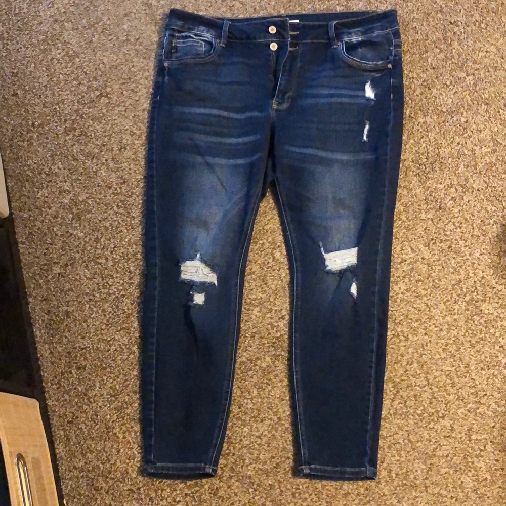 Gently used kancan jeans